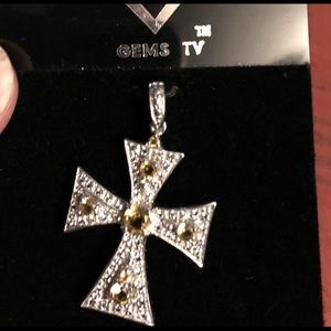 Cross pendant